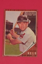 1962 Topps - Woodie Held #215