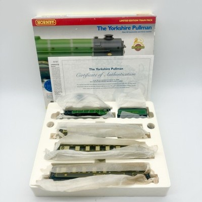 Hornby R2168 The Yorkshire Pullman A3 St Simon Zugpackung limitierte Auflage Originalverpackt