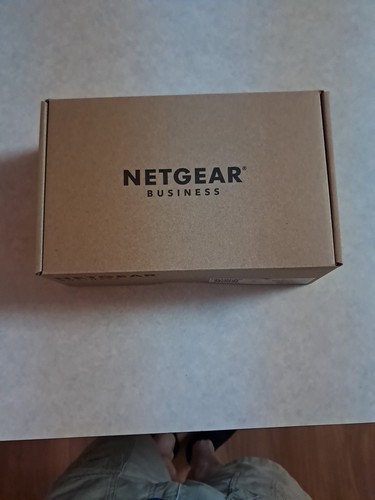 Conmutador Netgear GS305EP-100NAS 5 puertos Gigabit Ethernet Plus (administrado) 63 W - Imagen 2 de 6