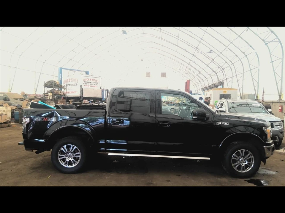 AC Condenser Fits 17-23 FORD F150 PICKUP 6706512 - Image 3 of 4