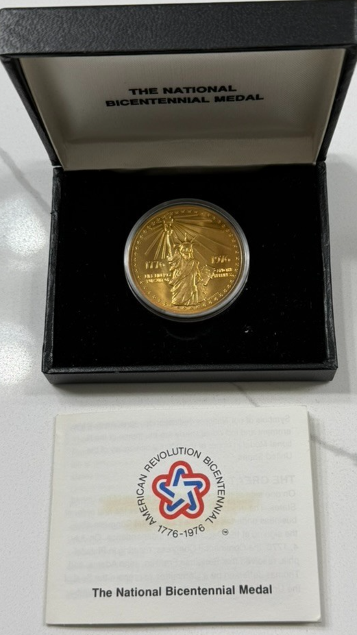 アメリカ記念 BICENTENNIAL AMARILLO 1976 National Bicentennial Gold Layered Medal w/OGP & COA | eBay