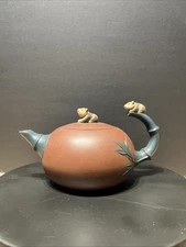 Chinese Yixing Zisha Clay Handmade Exquisite Zhou Guizhen