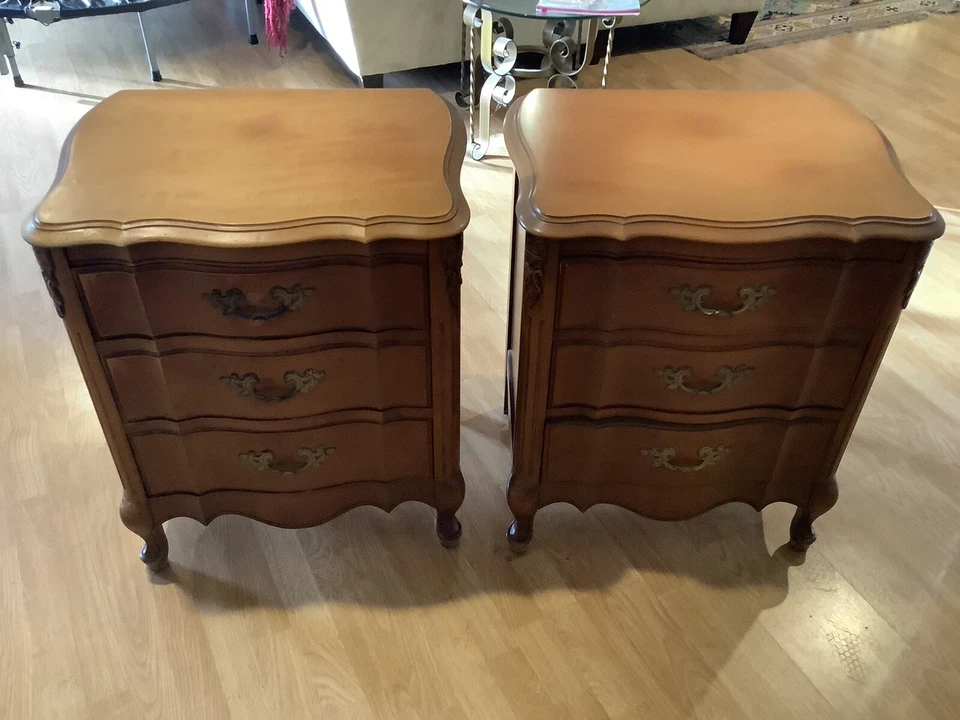 French Carved Cherry Large Nightstand Side End Bedside Tables Set 3 Drawers - Image 2 of 4