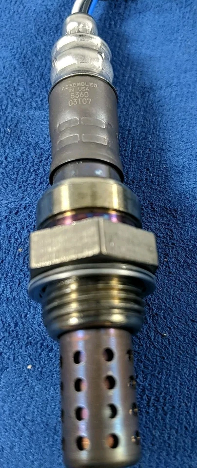 博世 18013 OE 氧气传感器 适用于精选雷克萨斯 LS430/SC430;Vibe;卡罗拉/矩阵 — 第 2/4 张图片