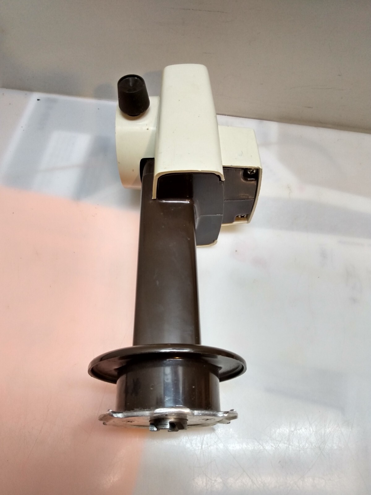 NuTone Builtin Food Center Power Post For Shredder Meat Grinder Can