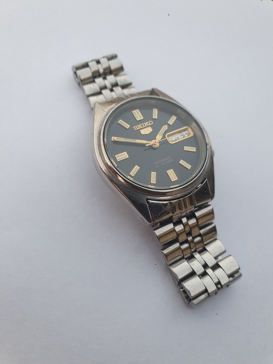 Vintage Seiko 5 automatic 7s26a Arabic/Eng Day/Date calander Men's