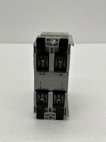 Allen Bradley 1769-OB32 SerA Compact I/O Sourcing Output Module - Picture 6 of 6