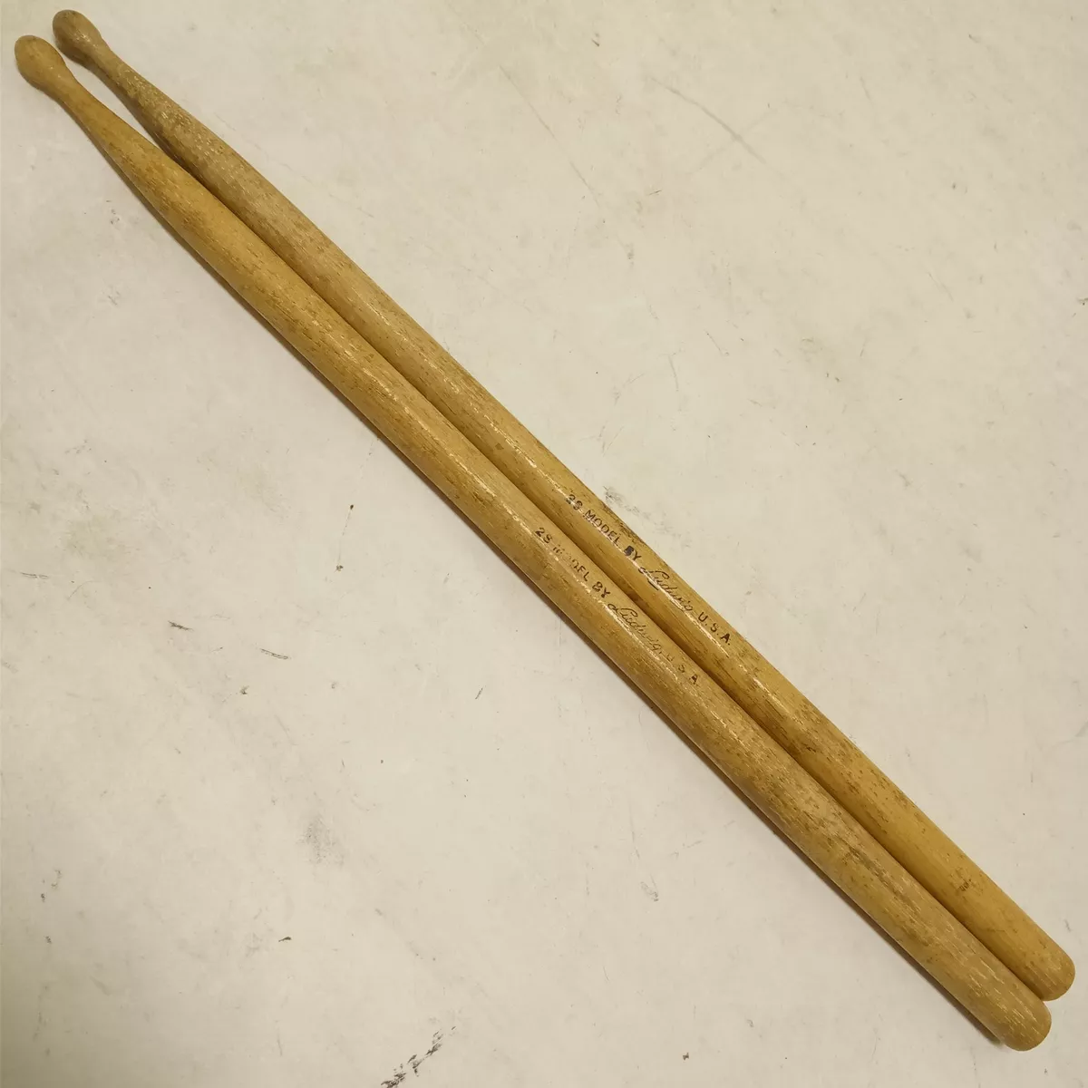 Ludwig 2x Drum Sticks 2S Model Classic Script Logo Vintage60s