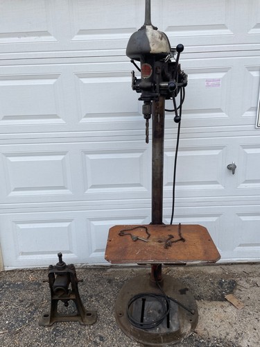 Walker-Turner 900 Series Floor Model Drill Press