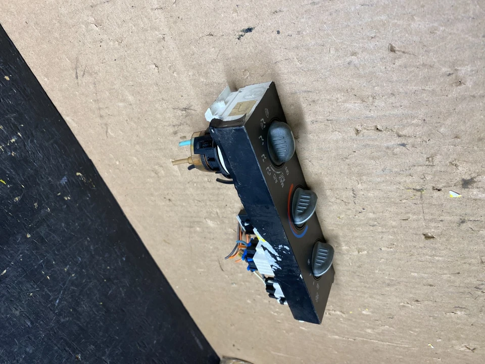 GMC Savana Chevrolet Express 1500 1996-2000 control de clima aire acondicionado t4947 DG Foto 3 de 4