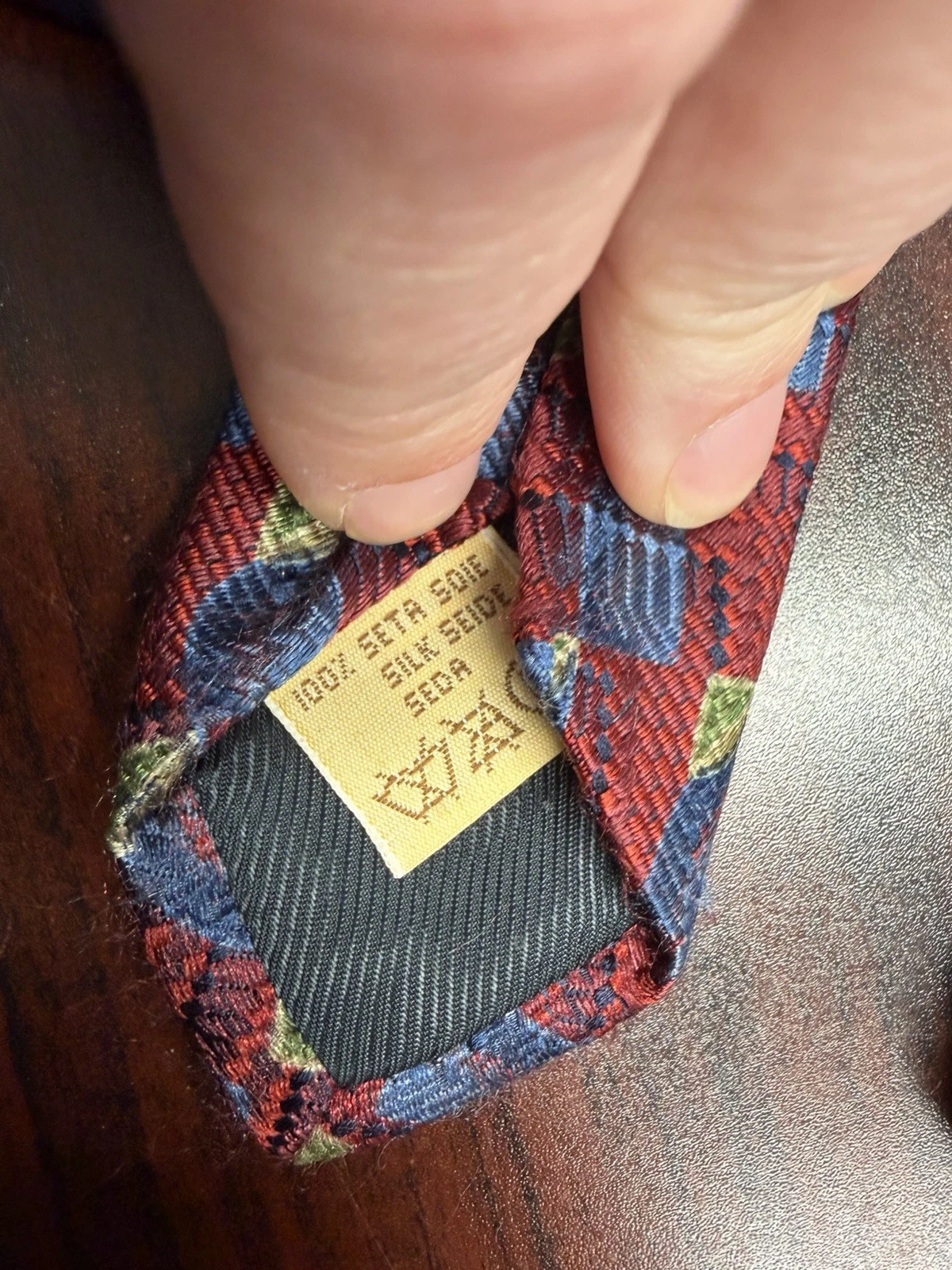 Villa Bolgheri Men's 100% Silk Woven Geometric Standard Tie Red Blue Green - product detail image 3