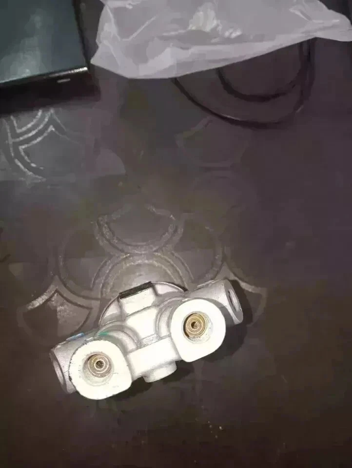 Brake Proportioning Valve Bosch For Suzuki - Genuine SUZUKI Part - Image 3 of 4