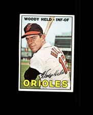 1967 Topps 251 Woody Held VG #D1,420077