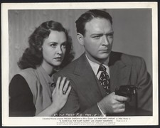 MARGARET LINDSAY WILLIAM GARGAN in A Close Call For Ellery Queen '42 GUN