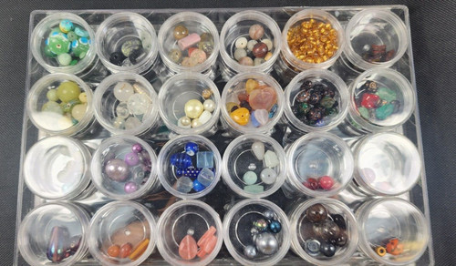 Vintage BEADS 5mm to 14mm MULTI-COLOR GLASS BEADS JEWELRY CRAFT MAKING w/case