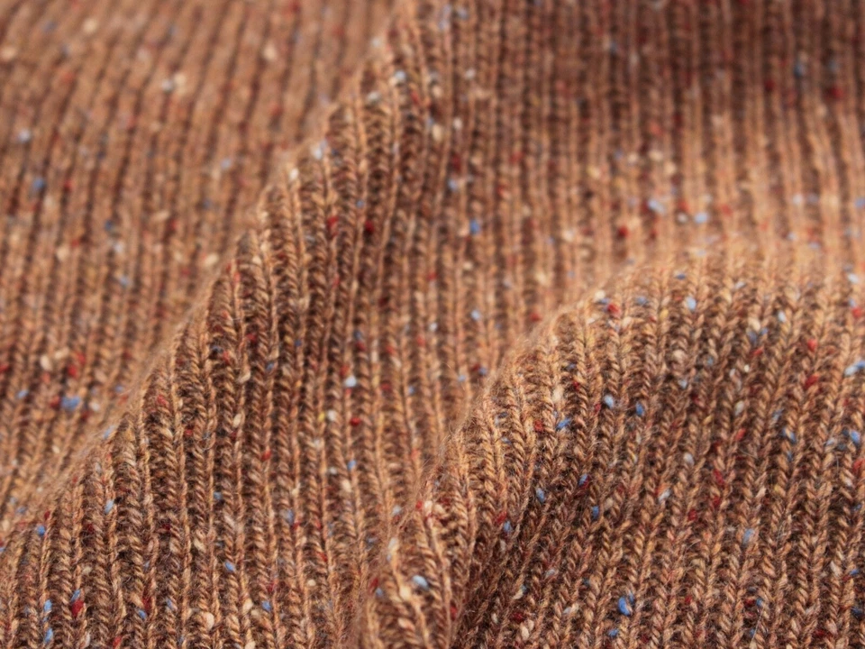 Lana sobre piel - 100 % cachemir marrón acanalado gorro tejido sombrero con puño Foto 3 de 3