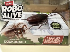 Zuru Robo Alive Crawling Cockroach Robotic Glow In The Dark