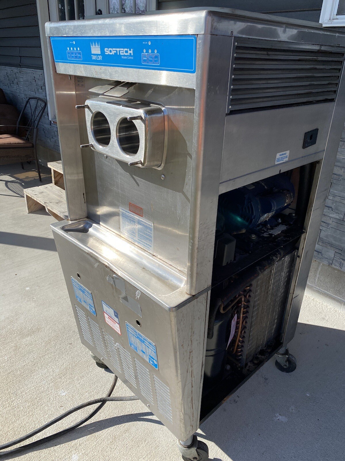 Tyler Ice Machine Taylor Y754-27 Soft Serve Ice Cream Machine Water Cooled | eBay