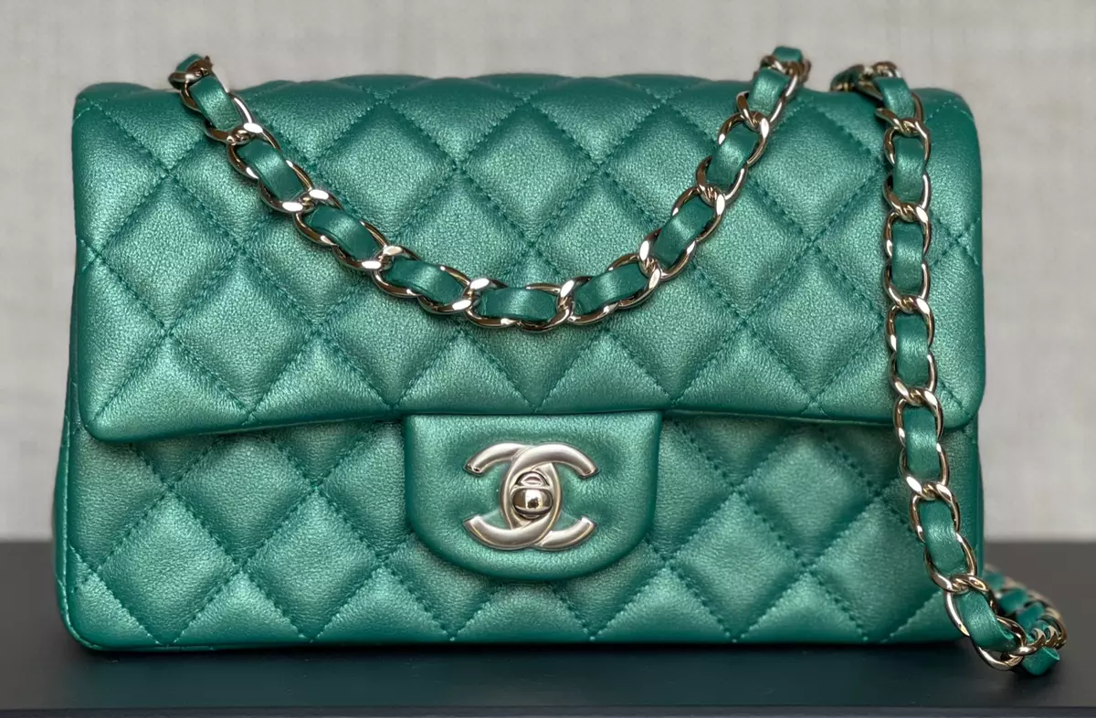 Chanel Classic Double Flap Bag Quilted Iridescent Lambskin 1752271