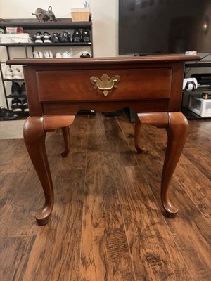 BROYHILL FURNITUREリビングテーブル　アメリカ製　ヴィンテージ Vintage Broyhill Rectangular Wood End Table with Drawer, cherry
