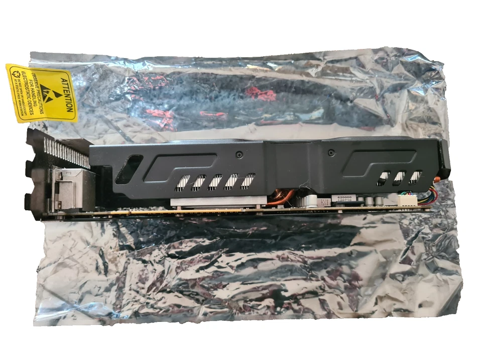 ASUS GEFORCE GTX 680 DIRECTCU II  2GB GDDR5 PCI-E 3.0 x16 DVI-HDMI-DP - Immagine 3 di 4
