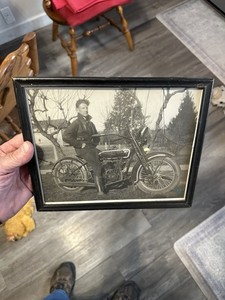 OLD VINTAGE 1920s HARLEY DAVIDSON JD WITH RIDER 8” X 10” FRAMED PICTURE USA