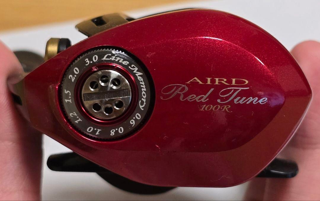 ダイワ　エアドレッドチューン100R AIRD RED TUNE Daiwa 08 Aird Red Tune 100R Baitcast Fishing JDM Reel Right