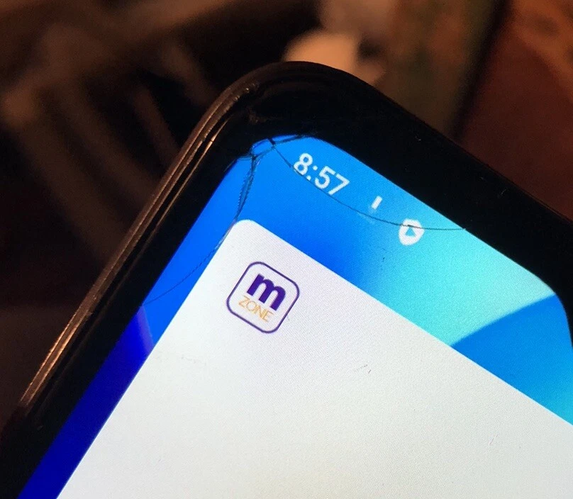 Motorola MOTO G Pure XT2163-4 (32 GB) (Metro) Blue Smart Phone Cracked Glass - Image 3 of 4