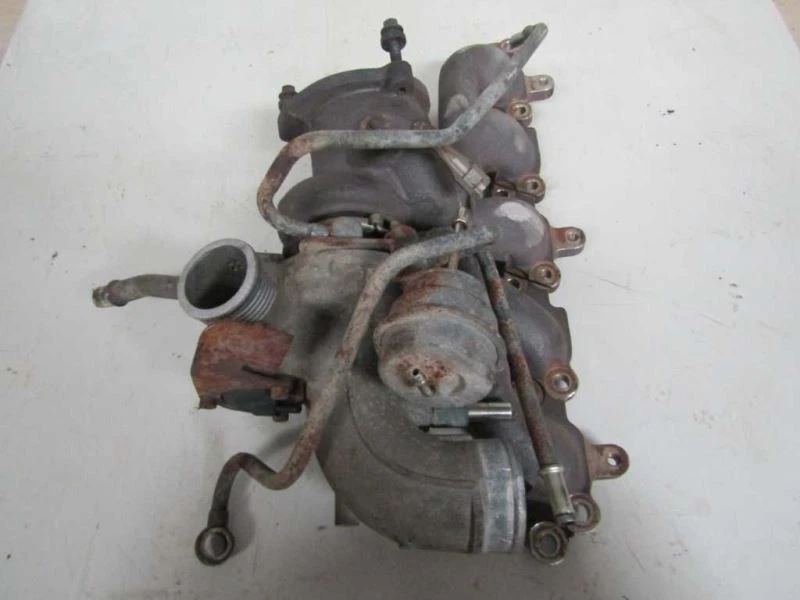 Volvo C70 2007-2012 2,5 L B5254T7 motor turbo supercargador colector de escape OEM Foto 2 de 4