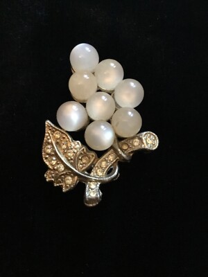 Vintage rare find Opal pearl and rhinestones unique brooch
