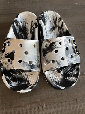 Adults Crocs Classic Marbled Slide Sandals Black/White Womens Size 5 [Brand New]