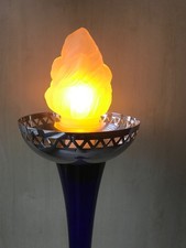 Gro&szlig;e Fackellampe, gebraucht, gelbes Licht