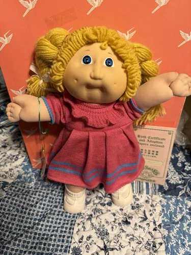 Cabbage Patch Kids Doll Tsukuda Girl Butterscotch Hair Blue Eyes HTF