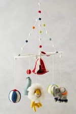 Petit Pehr Circus Felted Wool Nursery Mobile 28  Complete w/ Tags Unused