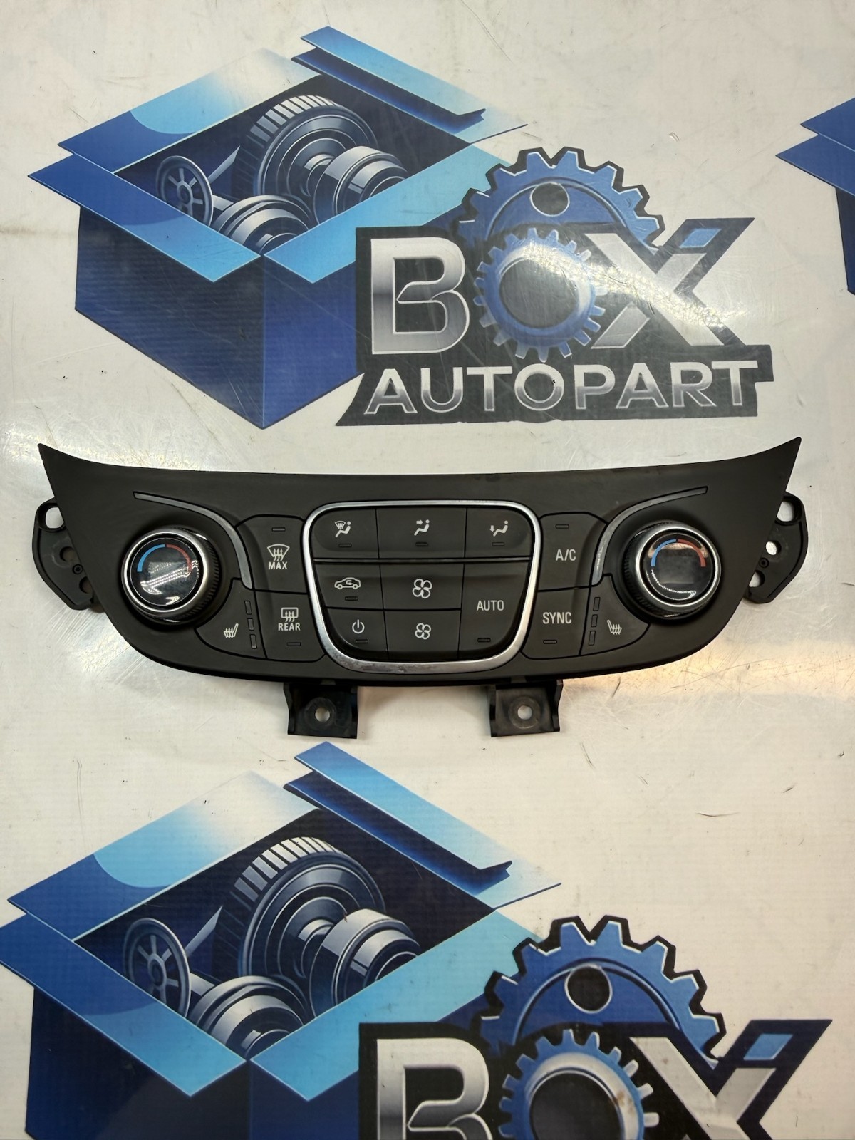 2018-2019 Chevrolet Equinox AC Heater Climate Control Temperature 84175394 OEM