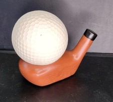 Golf Stresowa piłka i stojak. Prezent sportowy retro.