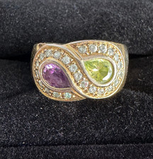 VERY PRETTY STERLING SILVER 925 Y.G. PLATED AMETHYST / PERIDOT RING SIZE 7.25