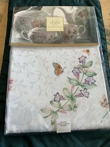 Lenox Butterfly Meadow Floral Tablecloth 52 x 52 Square. Fine Table Linens