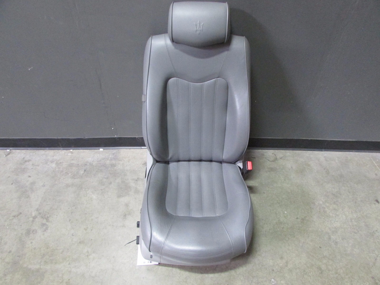 Maserati Quattroporte, RH, Right Front Seat, Grey, Used