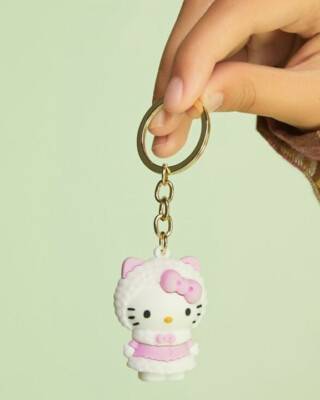 Hello Kitty & Friends x Forever 21 Hello Kitty Keychain | eBay