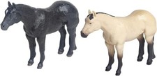 Little Buster Toys Quarter Horse Pack - Black and Buckskin 1/16th Scale
