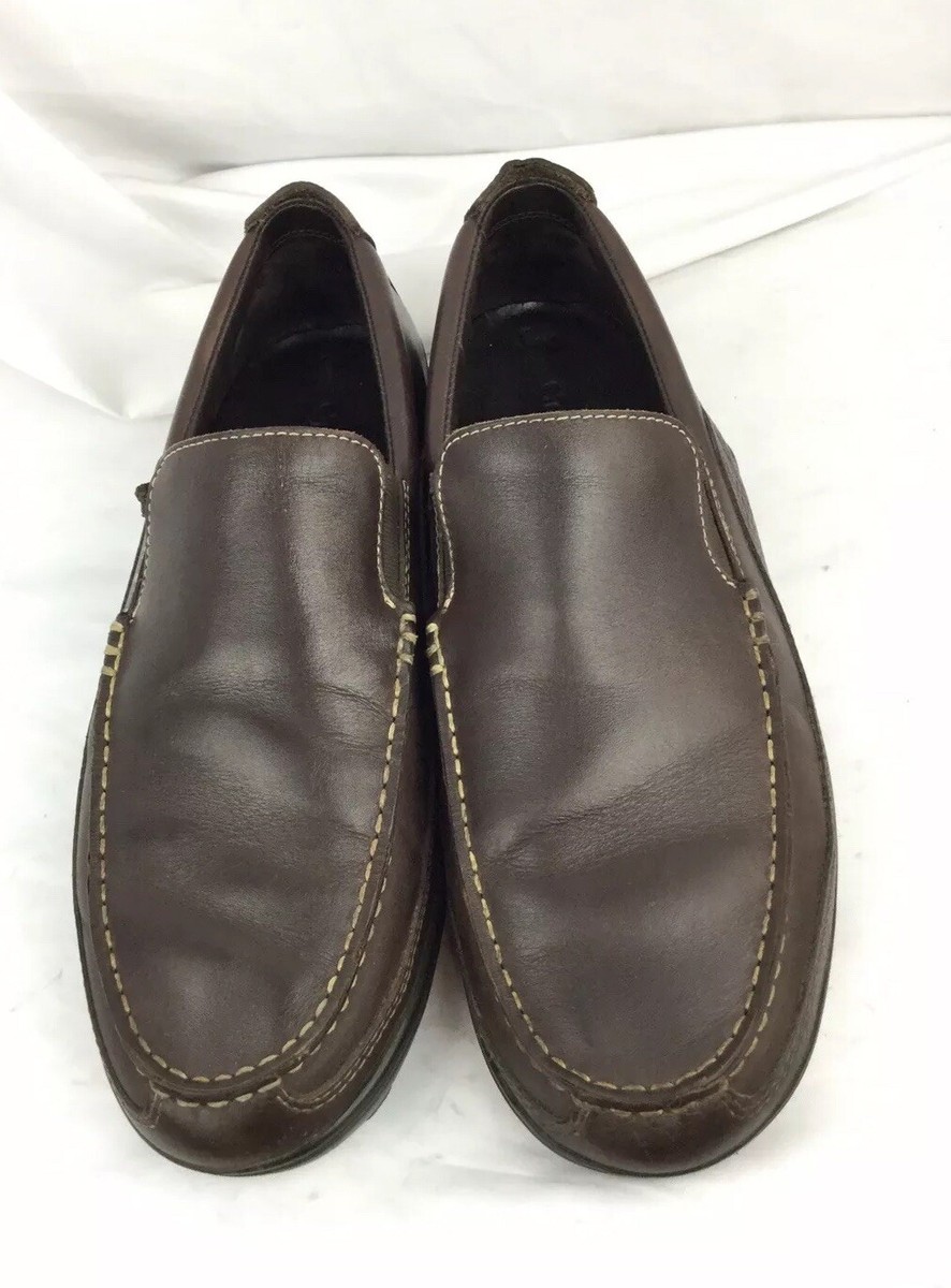Cole Haan Men display picture 1