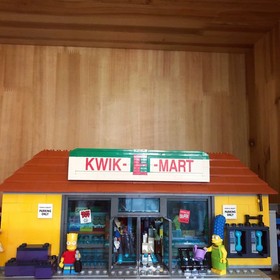 LEGO The Simpsons 71016 Kwik-E-Mart 2179 Pcs -丨With Instruction丨No box！