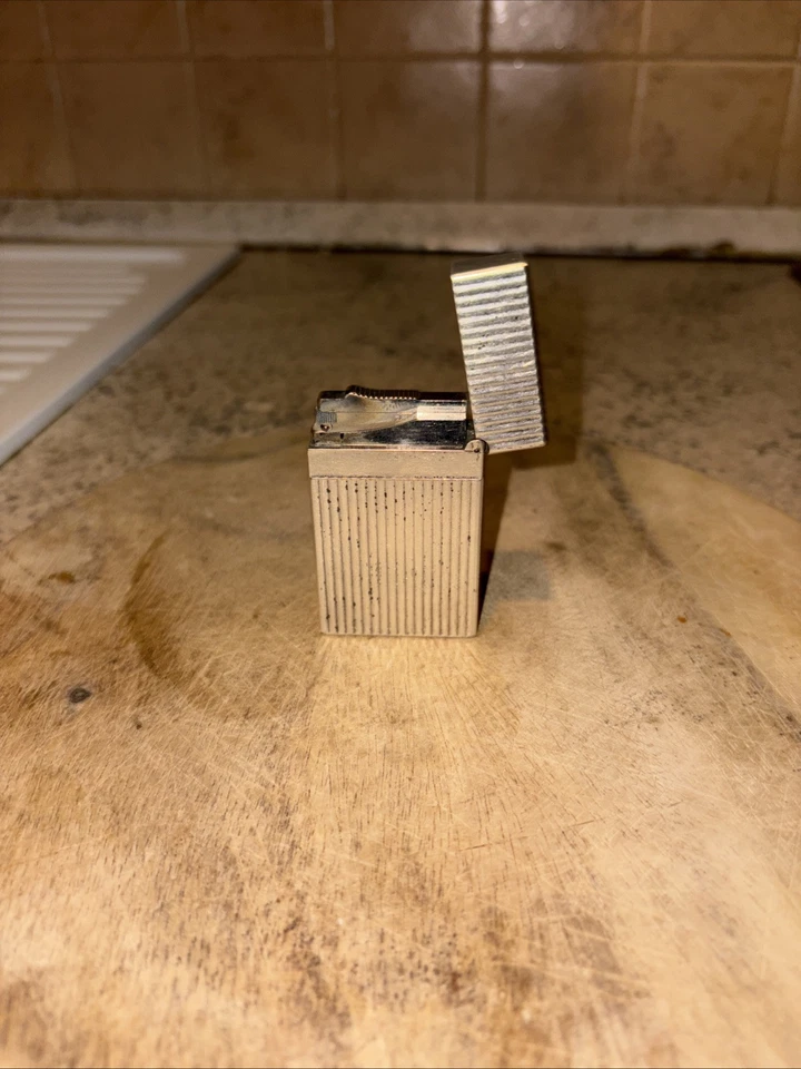 Accendino Vintage ST Dupont linea 2 argento - Immagine 2 di 4