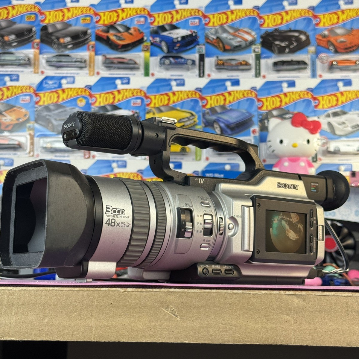極美品】SONY Handycam DCR-VX2000 miniDV Sony DCR-VX2000 Camcorder