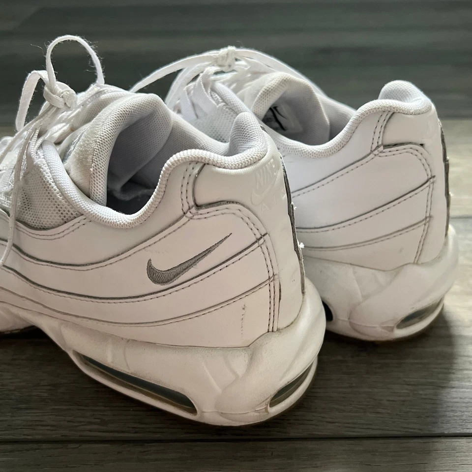 Nike Air Max 95 USA Glacier Blue White Red AQ7981-100 Men’s 11 Sneakers - Image 4 of 4