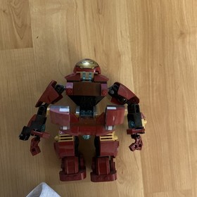LEGO Marvel The Hulk Buster Smash 76031 and 76077 