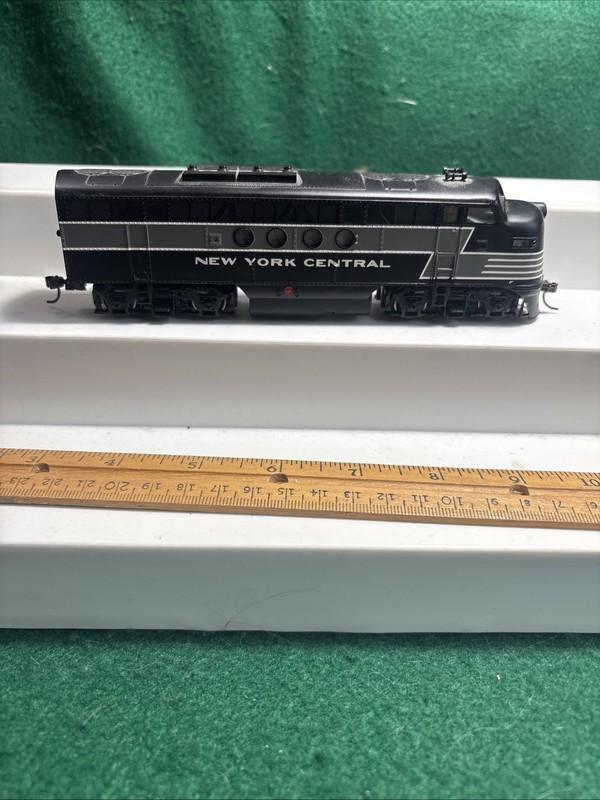 Bachmann No. 60120 HO FT A-Unit Locomotive, New York Central DCC Equipped - New