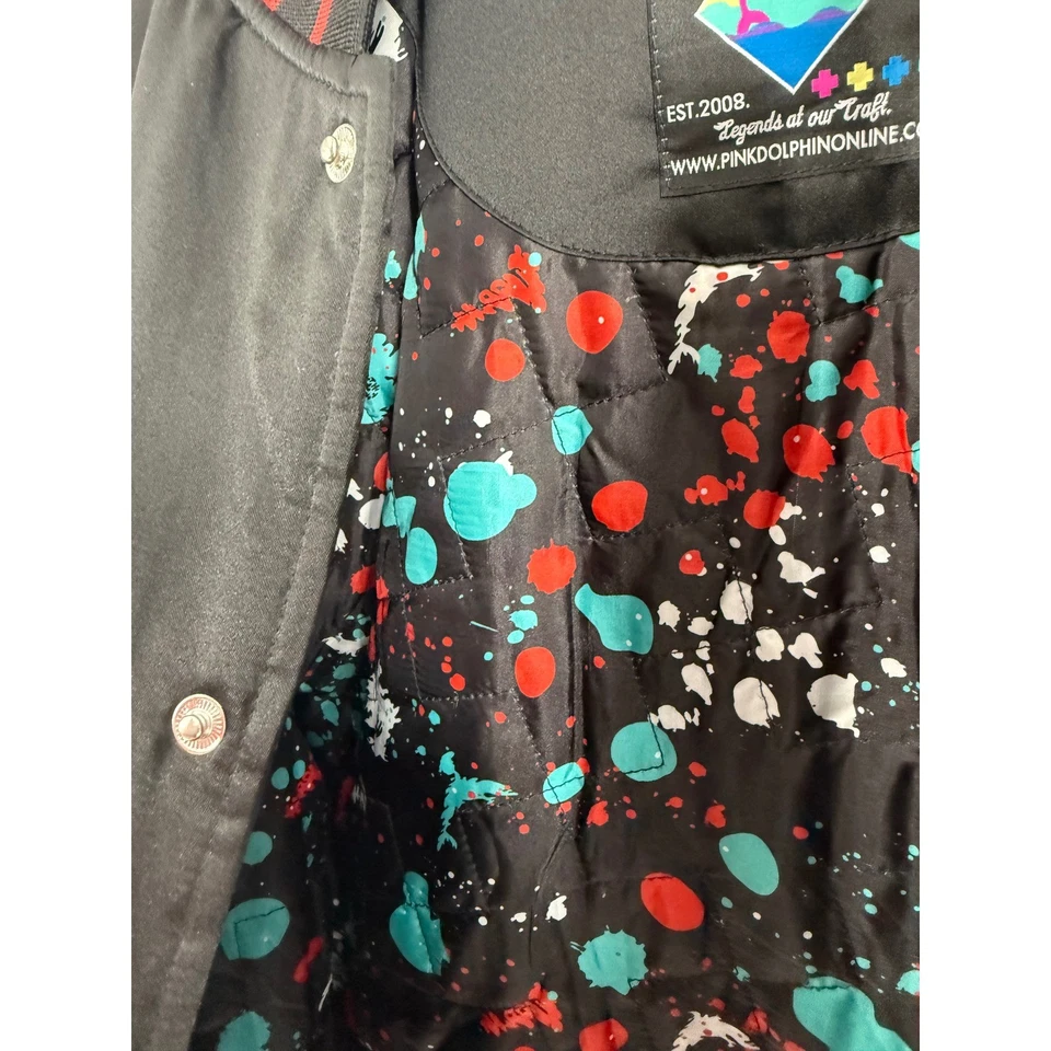 Raro Difícil de Encontrar Rosa Dolphin Bomber Varsity Chaqueta de Satén Negro Rojo P Logo Para Hombres Talla XL Foto 4 de 4