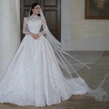 Luxury Long Sleeve Wedding Dresses High Neck Appliques Lace Country Bridal Gowns